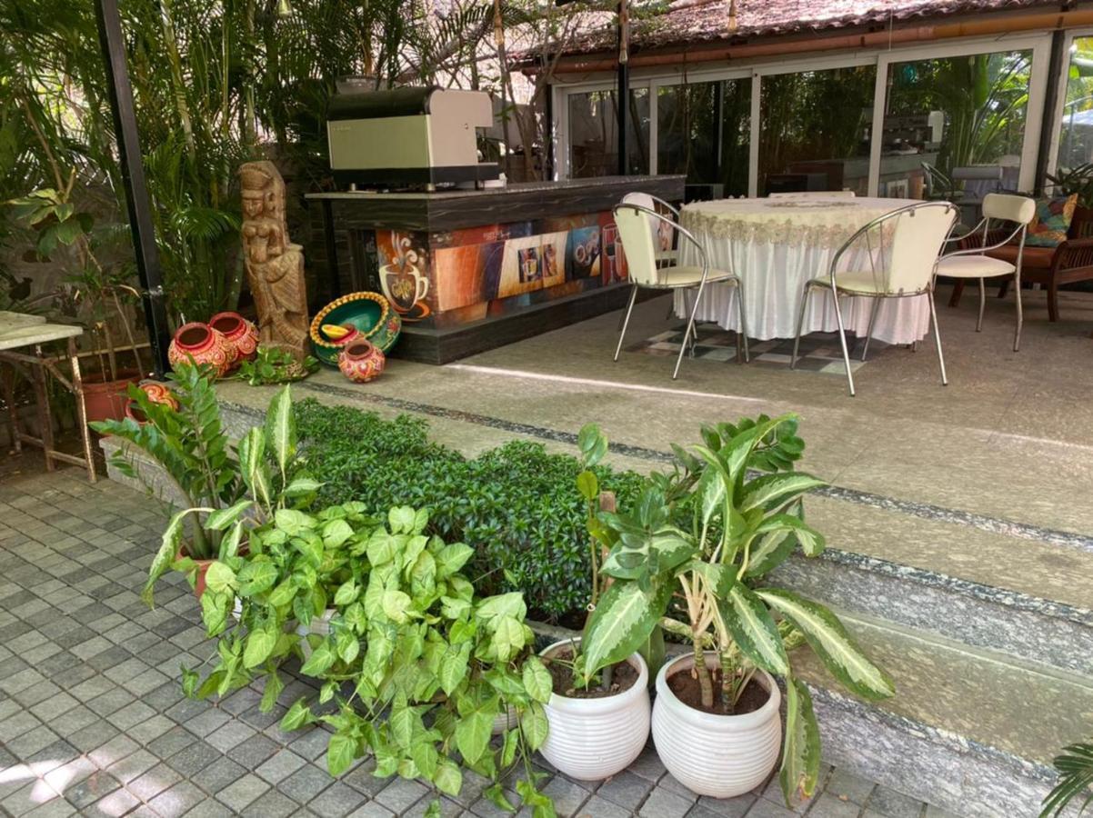 Royal Palms Luxury Service Apartment ナーグプル エクステリア 写真