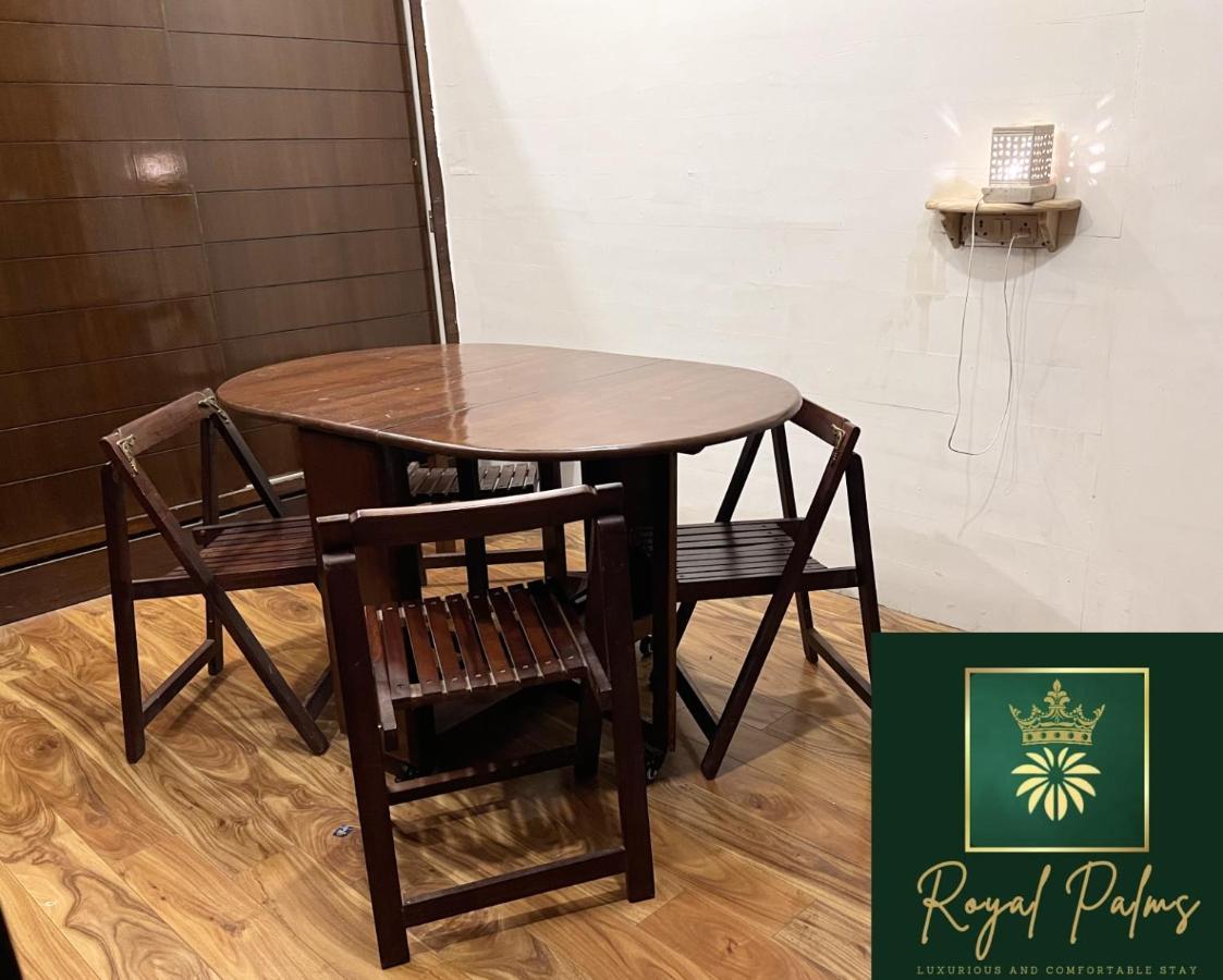 Royal Palms Luxury Service Apartment ナーグプル エクステリア 写真