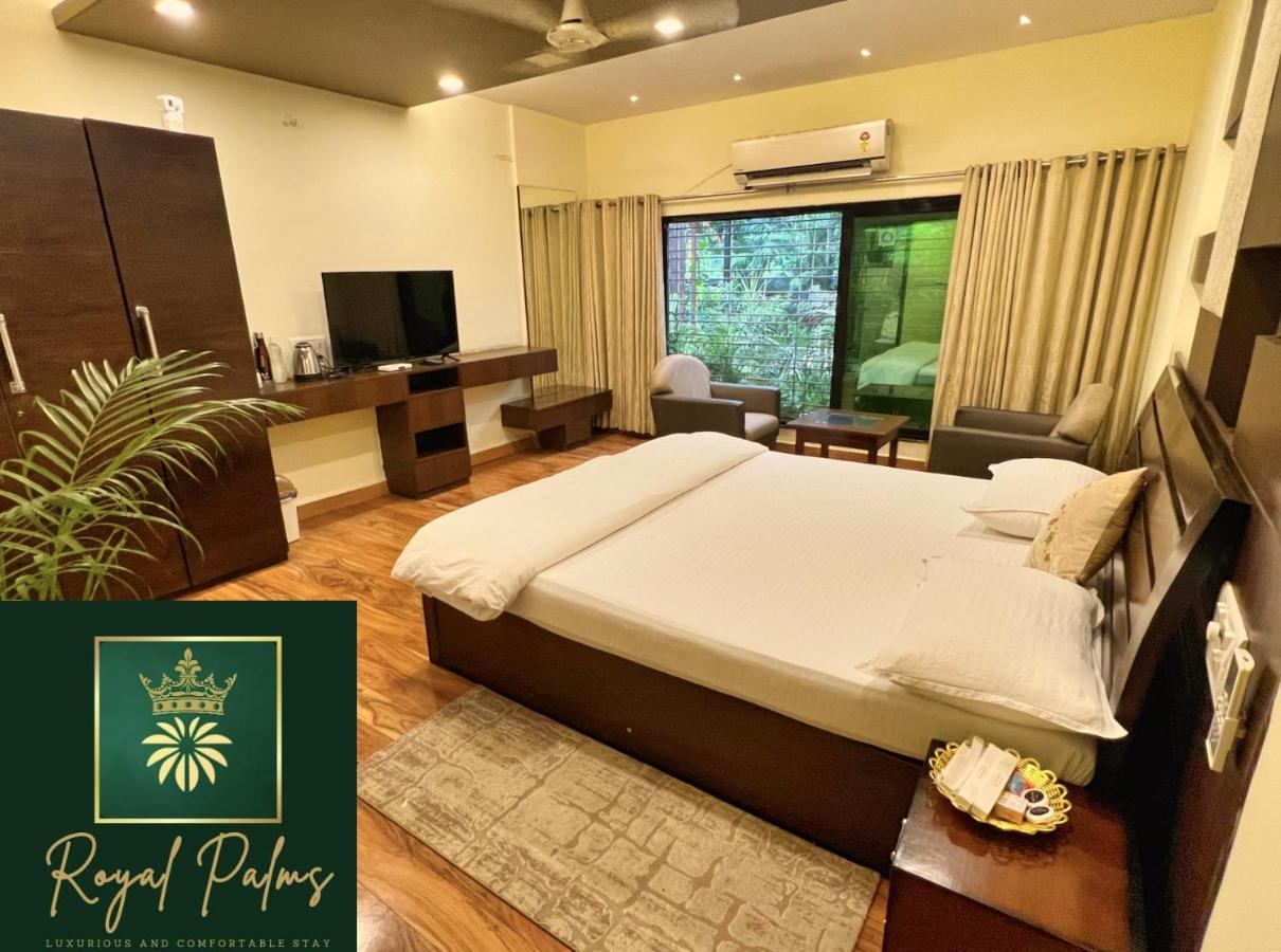 Royal Palms Luxury Service Apartment ナーグプル エクステリア 写真