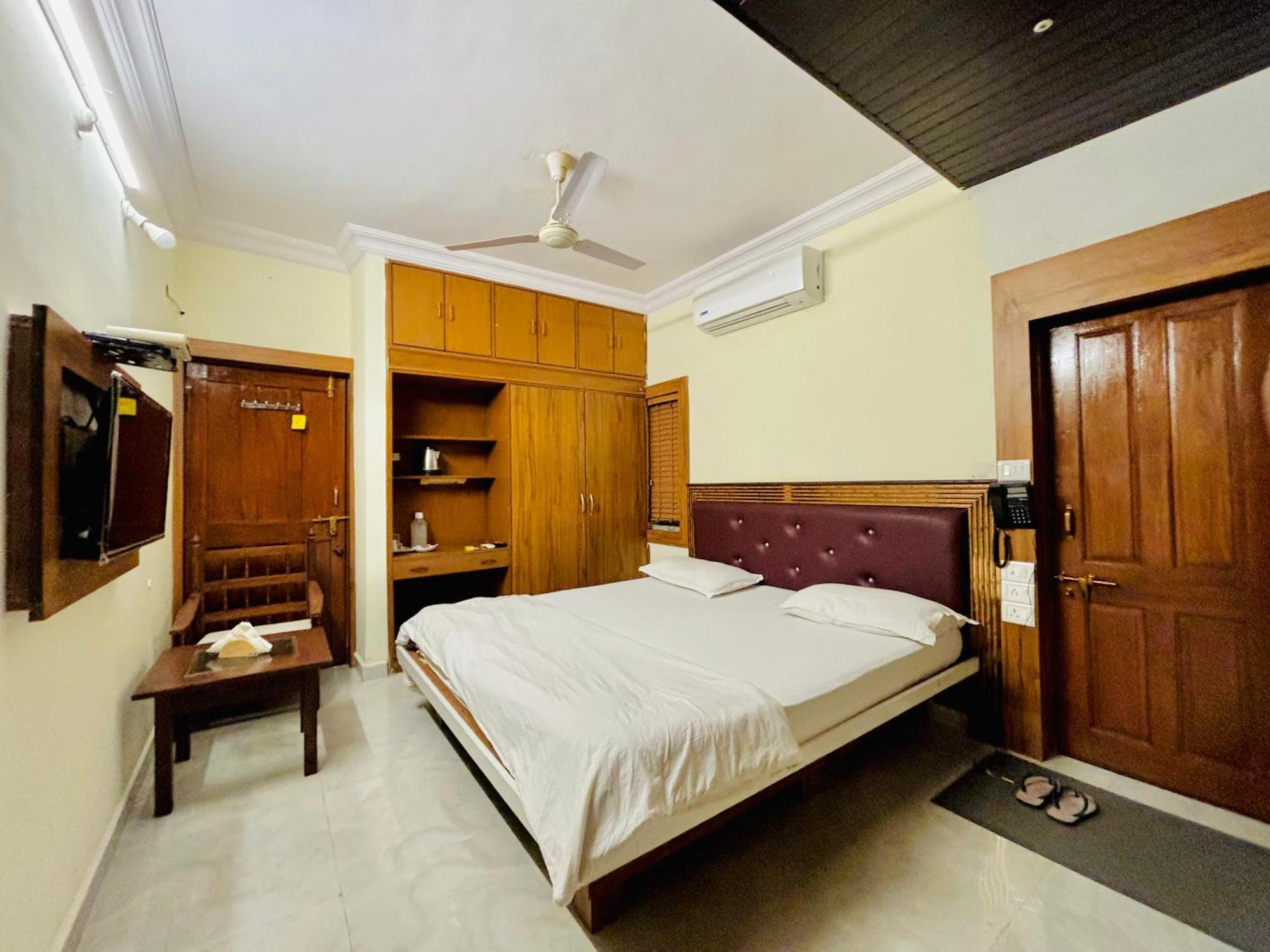 Royal Palms Luxury Service Apartment ナーグプル 部屋 写真