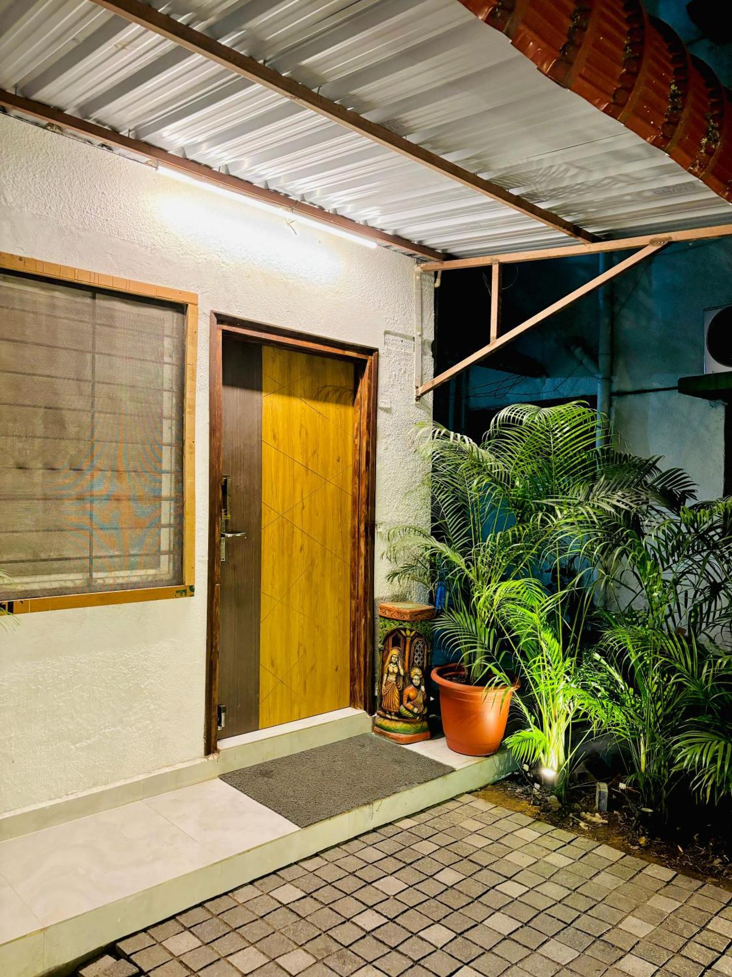 Royal Palms Luxury Service Apartment ナーグプル エクステリア 写真
